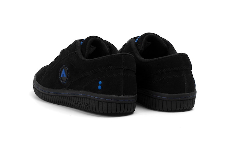 http-hypebeast.comimage201707colette-airwalk-the-one-2
