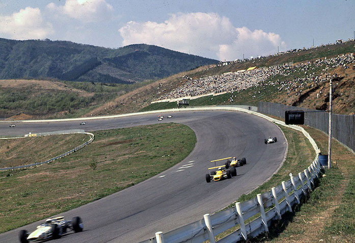 Fuji-banking-1969
